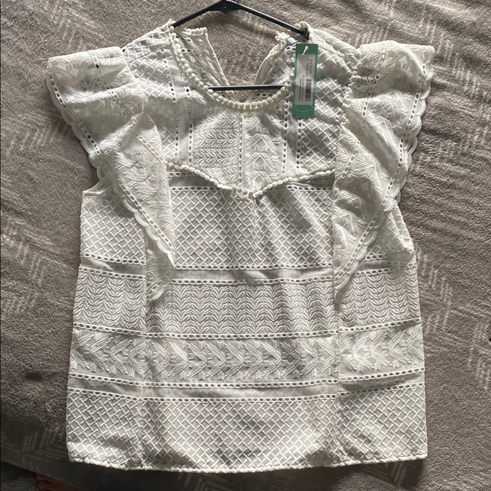 Collective Concepts White Ruffled Cap Sleeve Blouse